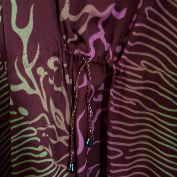 Red and Yellow Patterned Kaftan - Picture 4 of 10